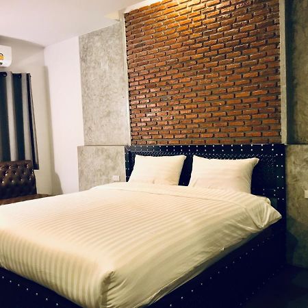 Pimchanok Resort Phetchaburi Exterior photo
